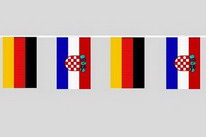 Flaggenkette Deutschland - Kroatien