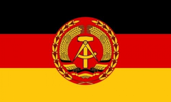 Tischflagge DDR Nationale Volksarmee 10x15cm mit Ständer Tischfahne Miniflagge